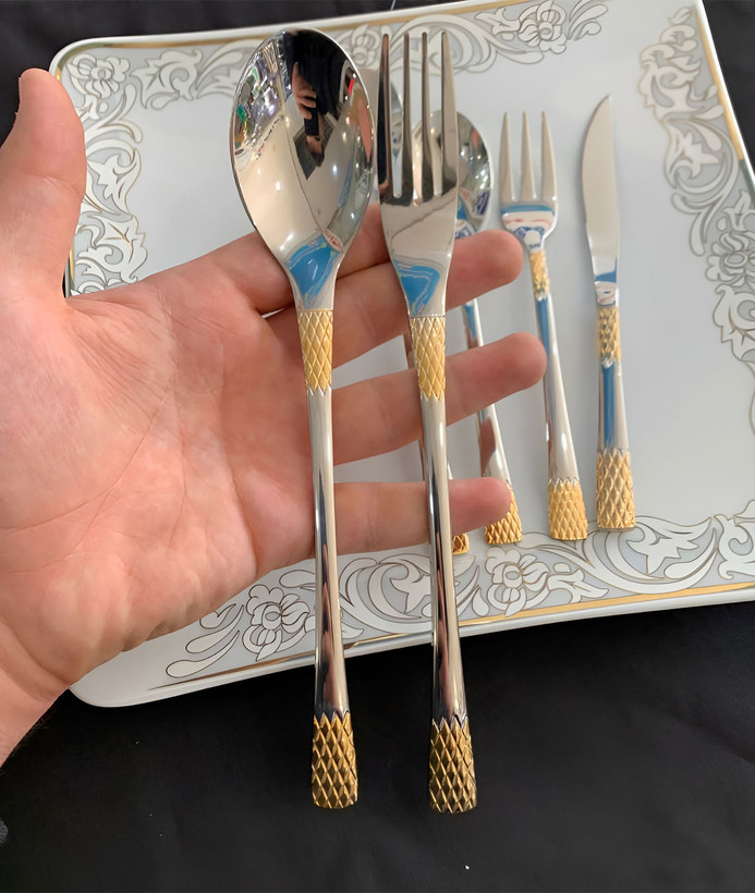 سرویس قاشق چنگال یونیک اصل آلمان 24 نفره 120 پارچه مدل آناناسی دورنگ