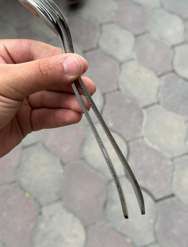 سرویس قاشق چنگال یونیک اصل آلمان 24 نفره 120 پارچه مدل لیزری نقره ای